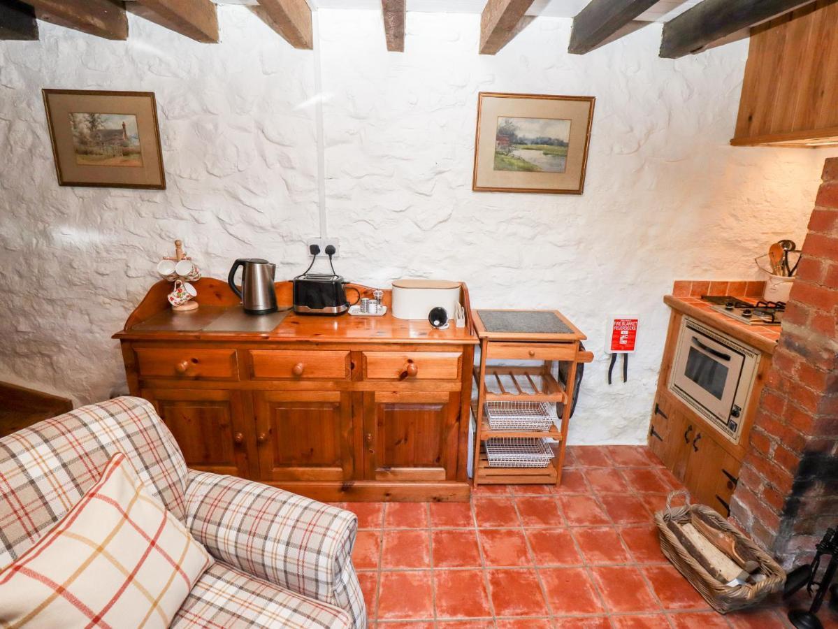 Old Blacksmiths Cottage Market Rasen Bagian luar foto