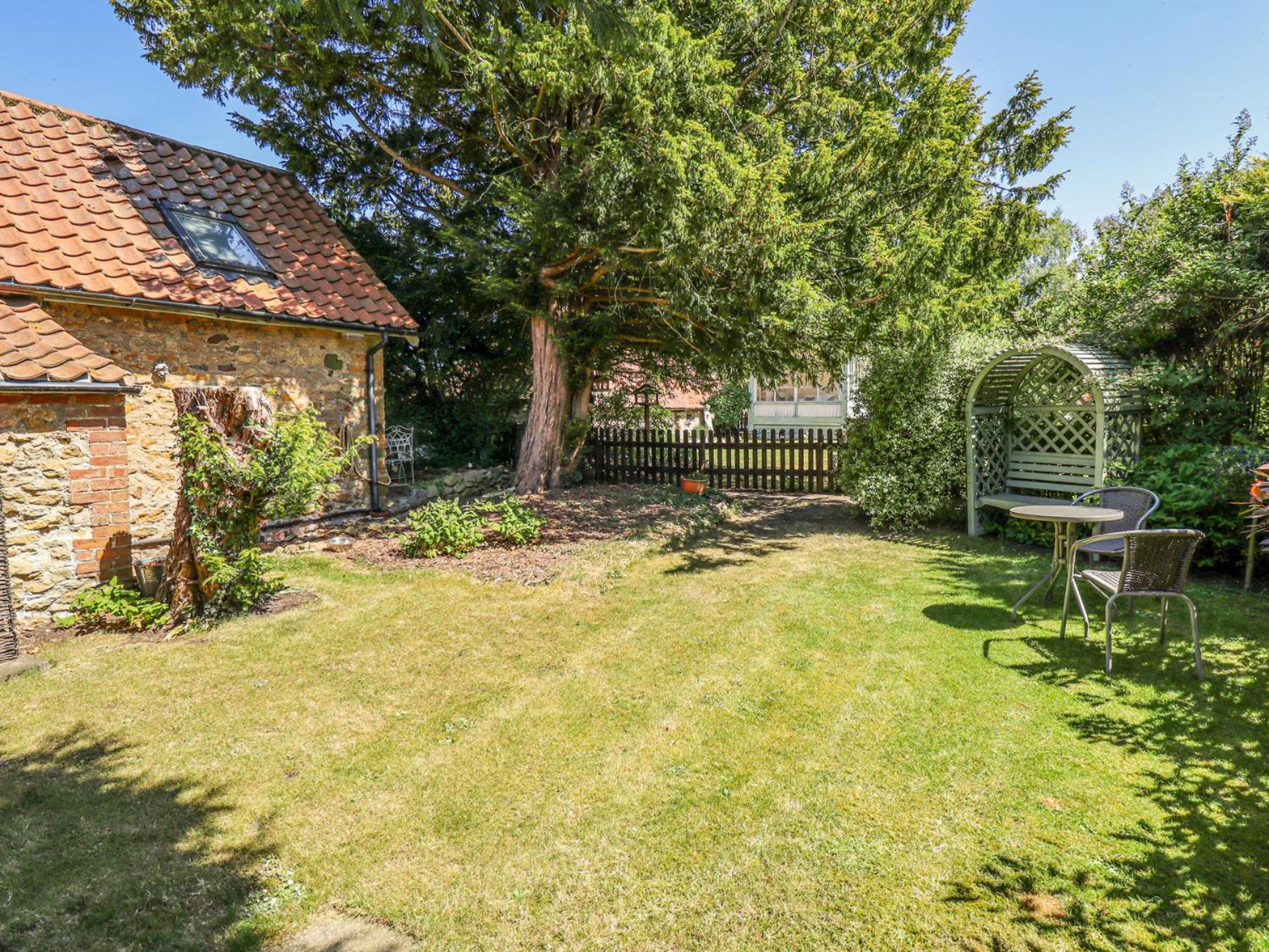 Old Blacksmiths Cottage Market Rasen Bagian luar foto